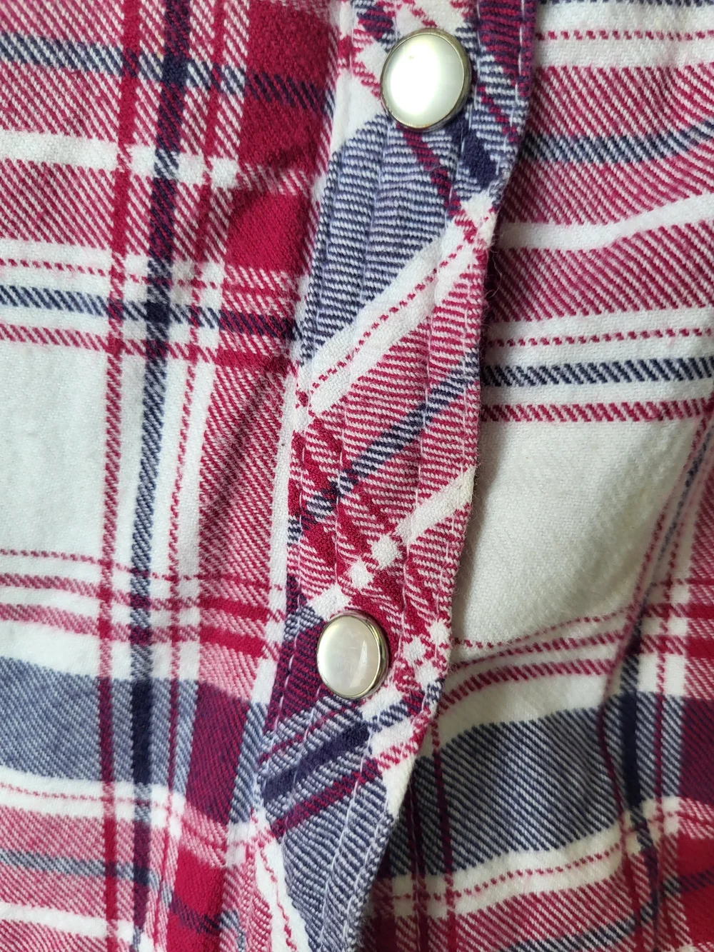 Lady Hathaway Red Plaid Button-Down Lined Cozy Countryside Shirt Jacket - Picture 3 of 14